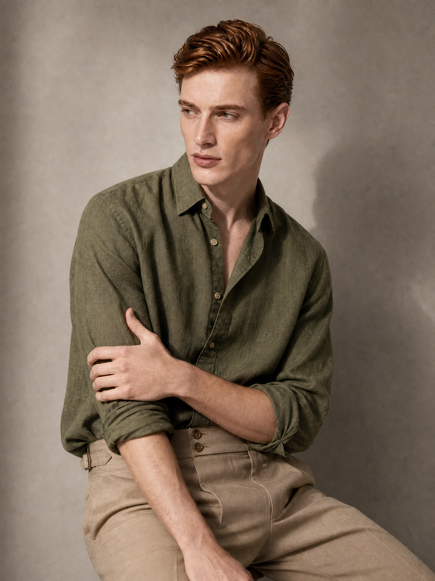 Men's cupro shirt in moss olive