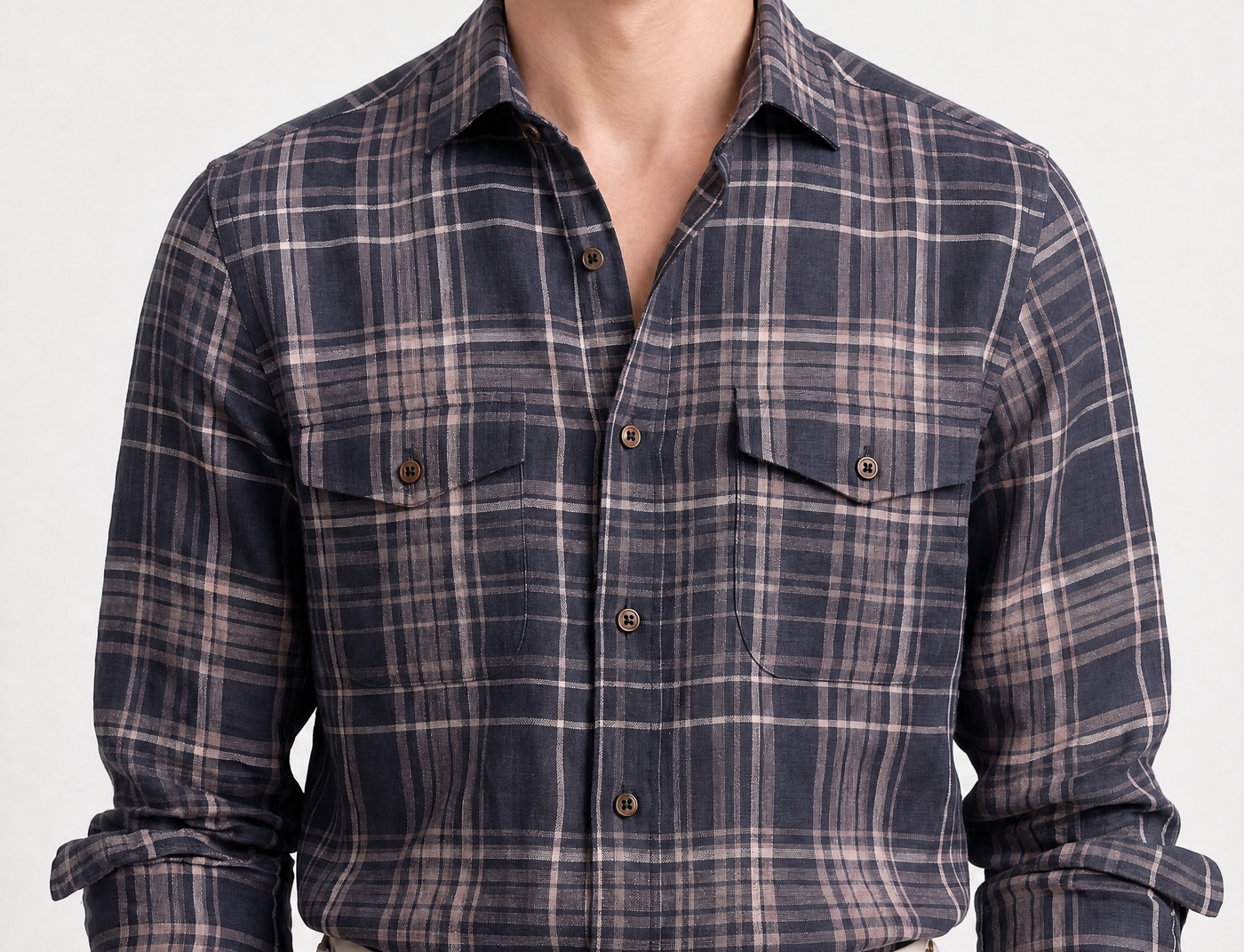 Linen shirt in navy check — spread collar and two flapped chest pockets