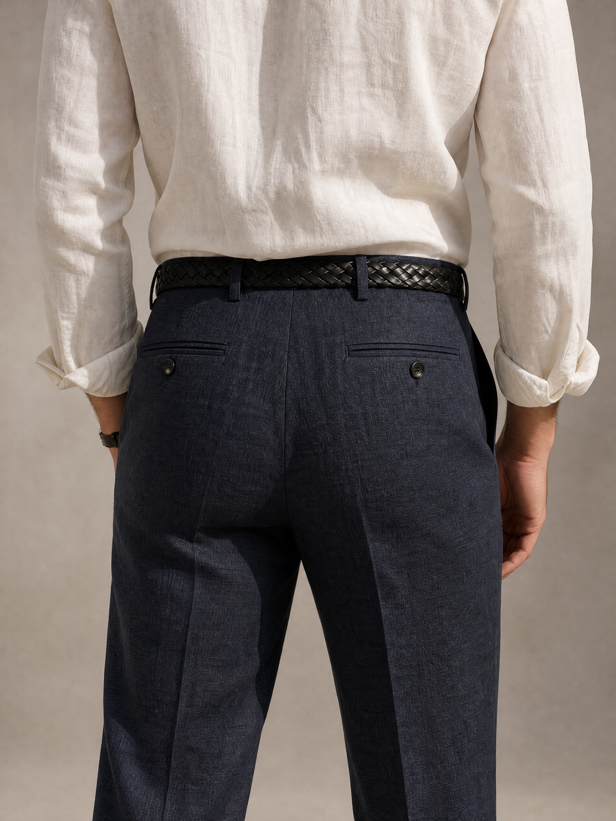 Linen trouser in blue — double pleated, slightly tapered